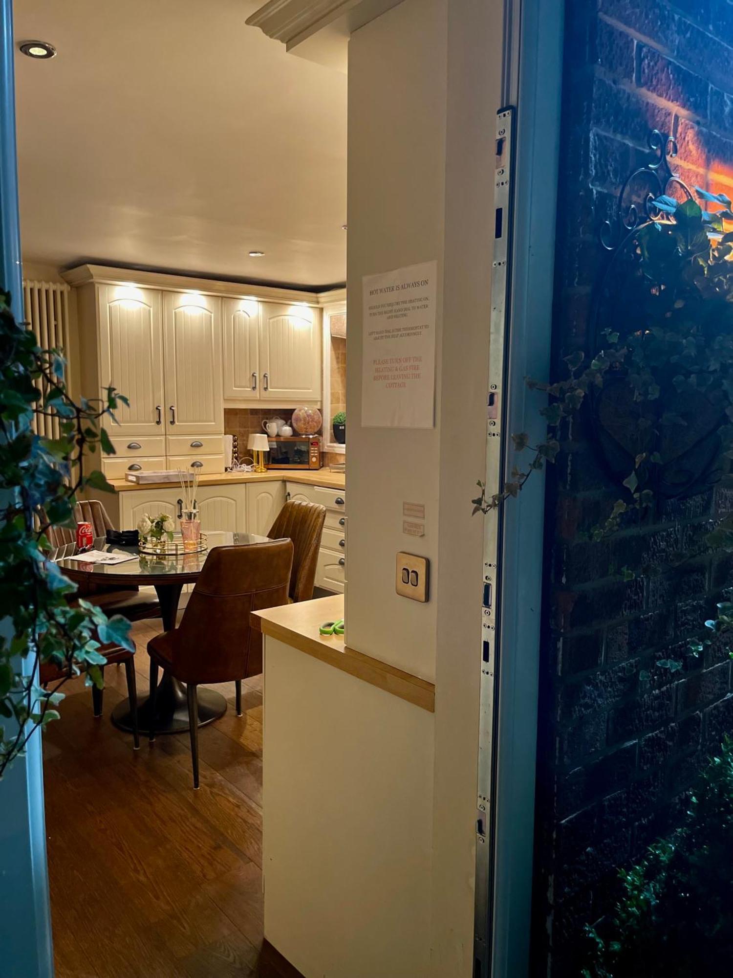 Cosy Cottage Central Bawtry - 2 Bedroom - High End Furnishings מראה חיצוני תמונה